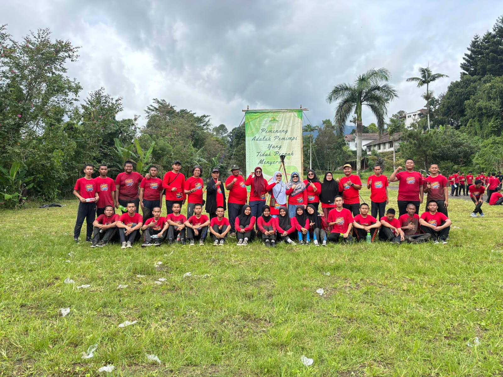 Momen XII SATELIT 6